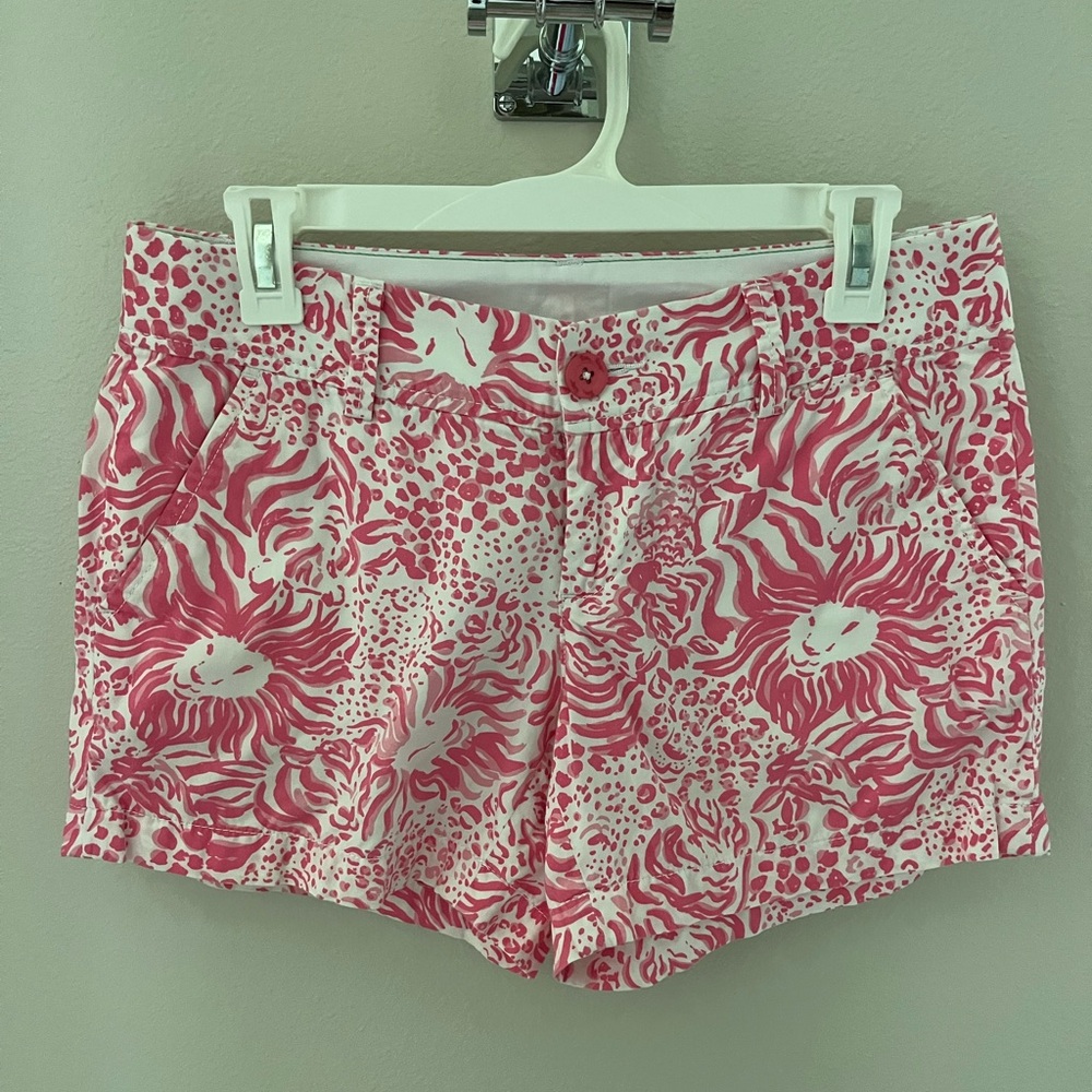 Lilly Pulitzer Pink and White Lion Print Shorts Sz 4